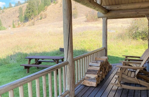 Darby Cabin | Sapphire Cabin at Rye Creek Lodge
