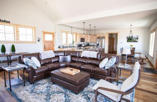 Emigrant House | Sapphire Solace