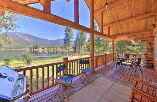 Thompson Falls Cabin | Scenic Riverfront Retreat w/Hot Tub & Kayaks!