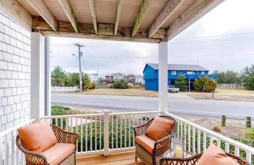 Sandbridge House | Seaside - Three's A Charm D-104