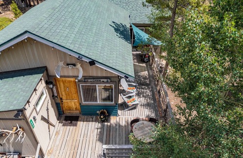 Black Hawk Cabin | Secluded Gorgeous Cabin-Hike- Bike-steps away from Roosevelt National Forest