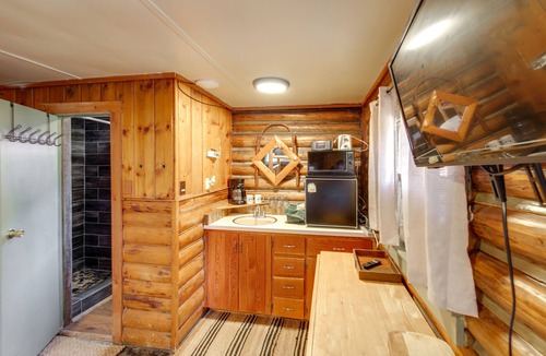 De Borgia Apartment | Serene DeBorgia Hideaway: Hiking & Fishing Nearby