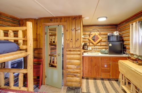 De Borgia Apartment | Serene DeBorgia Hideaway: Hiking & Fishing Nearby
