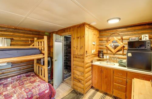 De Borgia Apartment | Serene DeBorgia Hideaway Hiking and Fishing Nearby