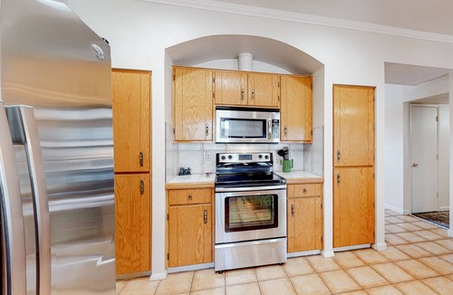 Tucson House | Single-level home with private pool, patio, central AC, & WiFi - 2 dogs welcome