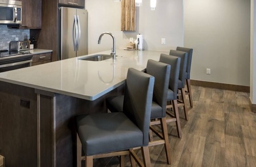 Peak 8 Resort | Ski In/Out! Easy Access-1 Bedroom Breckenridge Master-1.5 Baths-Sleeps 4