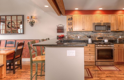Saddle Ridge House | Ski-in/ski-out home in Moonlight Basin w/private hot tub - Saddle Ridge - Gambler Chalet