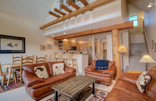 Saddle Ridge House | Ski-in/ski-out Moonlight Basin home w/private hot tub - Saddle Ridge - Iron Horse Haven Chalet