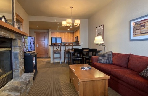 Whitefish Condo | Ski-In/Ski-Out Morning Eagle 207