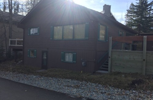 Whitefish Cabin | Ski-in/Ski-out Standalone Cabin - Perfect for Families