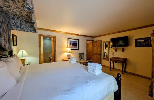 Mountain House House | Ski Run 501 by SummitCove Lodging in Colorado