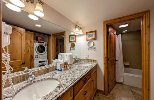 Mountain House House | Ski Run 501 by SummitCove Lodging in Colorado