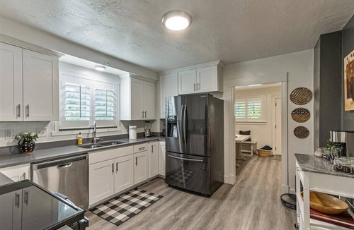 Millcreek House | SKI UTAH! Visit SLC, 30+ day Stays, Pet friendly!