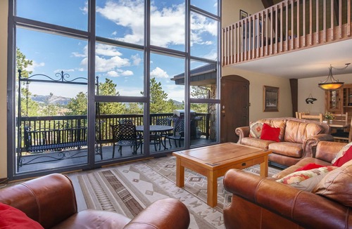 Carriage Hills House | Sky View Rockies Lodge – Spacious Mountain Home w/Stunning Windows – 20-NCD0283