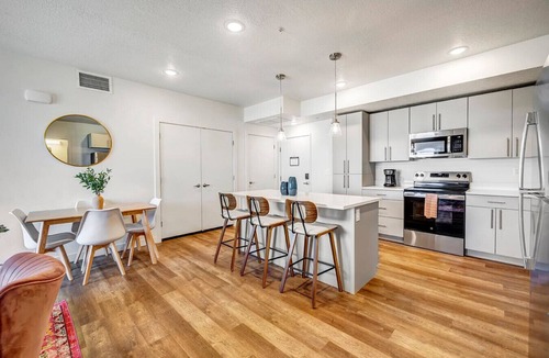 Draper Apartment | Skyline Suites Tropical 2bd 2ba