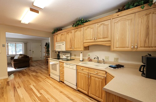 West Yellowstone House | South Fork Cabin