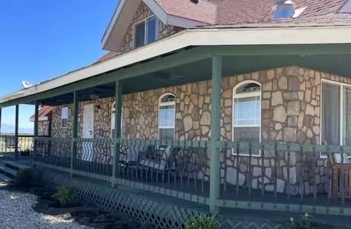 Alamosa House | Spacious 4-bedroom estate. Where luxury and convenience meets in Alamosa, Co.