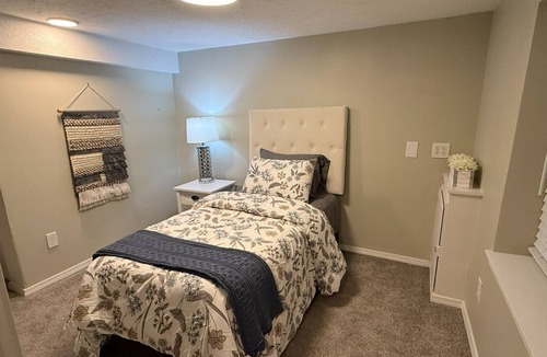 Spokane House | Spacious 4-bedroom townhome in excellent Spokane near town