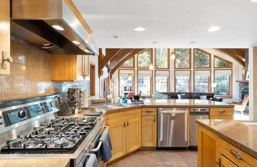 Fort Valley House | Spacious 5-bedroom house with mountain view charming Flagstaff