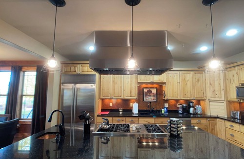 Bozeman House | Spacious 5-bedroom house in beautiful Belgrade with WiFi