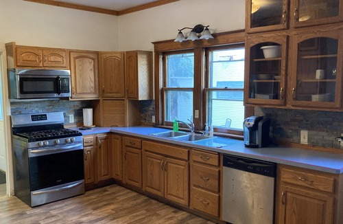 Glasgow House | Spacious Eastern Montana home close to Fort Peck Reservoir.