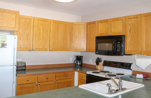 Columbia Falls Condo | Spacious Golf Front 2 Bed Condo