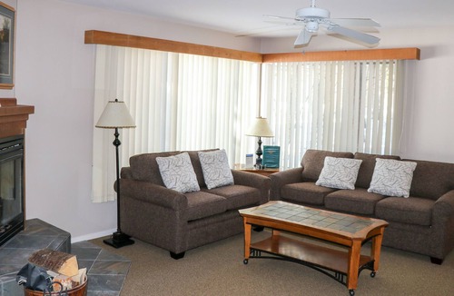 Columbia Falls Condo | Spacious Golf Front 2 Bed Condo