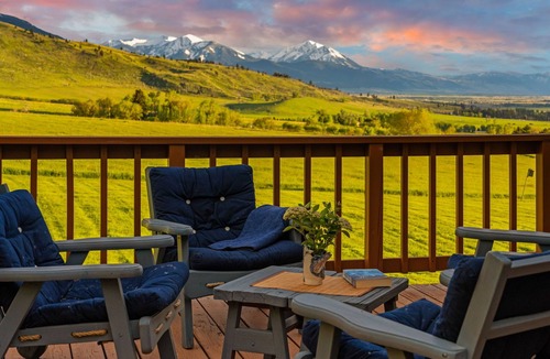 Livingston House | Spacious home with mountain and valley views, seconds to Deep Creek trailhead