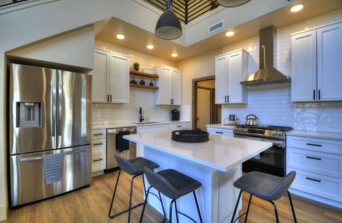 Red Lodge House | Spacious Retreat w/Rooftop Patio
