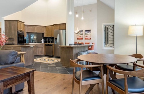 Highland Meadows House | Sprawling West Vail Home - Private Hot Tub!