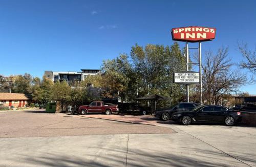 Colorado Springs Hotel | Springs Inn by Capital O I 25