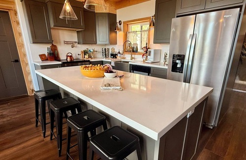 Helper Cabin | Stardust Chalet Luxe Dark Sky Stargazing @ Scofield Reservoir with lake view