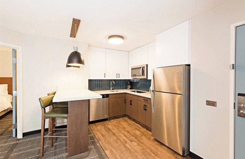 Thornton Hotel | Staybridge Suites Denver North - Thornton by IHG