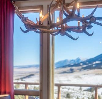 Livingston House | Stunning 360 Views on 20 Acres-Near Bozeman & YNP!