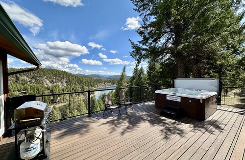 Whitefish House | Stunning Bootjack Lake Lodge | 4 Bed, 3.5 Bath