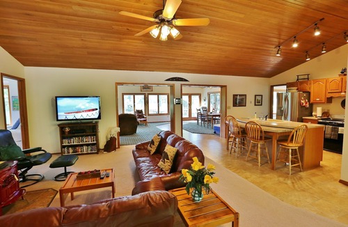 West Glacier Cabin | Stunning! Glacier Park is in backyard, 1 mile to park entrance