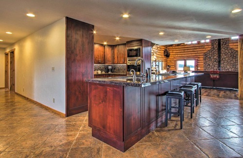 Philipsburg Cabin | Stunning Mountain-View Ranch on 132 Acres!