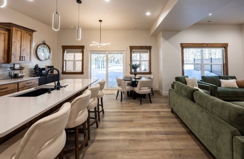 Island Park House | Stylish New, EV Charger, Hot Tub, Close to YNP!