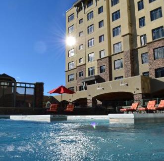 Big Sky Hotel | Summit Hotel at Big Sky Resort