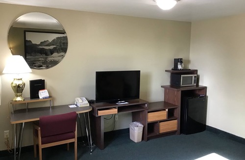 Bozeman Hotel | Super 8 by Wyndham Belgrade/Bozeman Airport