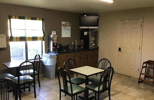 Dillon Hotel | Super 8 by Wyndham Dillon