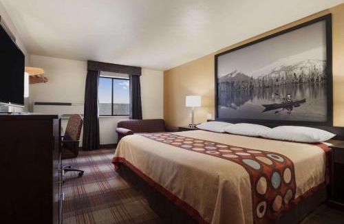 Idaho Falls Hotel | Super 8 by Wyndham Idaho Falls