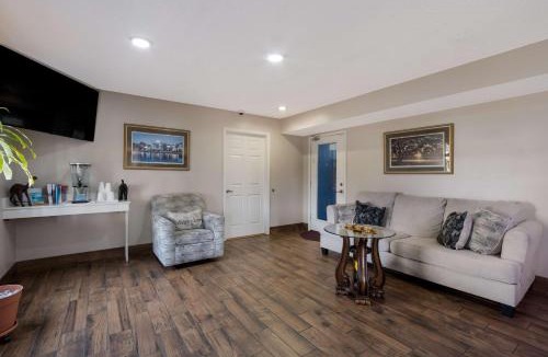Manning Hotel | SureStay Hotel by Best Western Manning