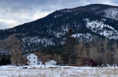 Florence House | Sweeney Creek Farmhouse Lodge