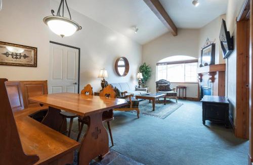 Zermatt Villa | Swiss-Inspired 2B2B Villa in Downtown Midway - 7476