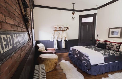 Silverton House | Teller House