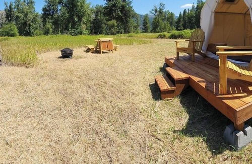 Clinton RV Rental | Tentrr Signature Site - B4mc River Ranch - Confluence