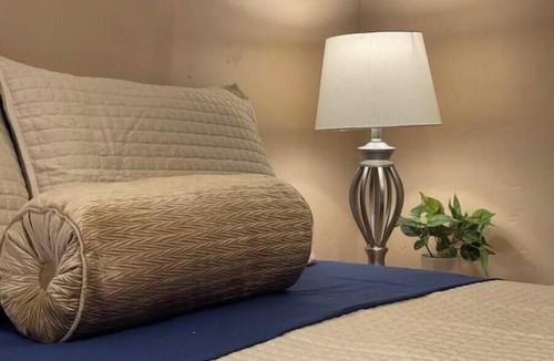 University District Bed & Breakfast | Terrific 3-bedroom bed & breakfast with AC in charming Missoula