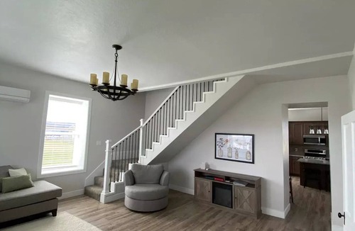 Loa House | The 1898 Rock House
