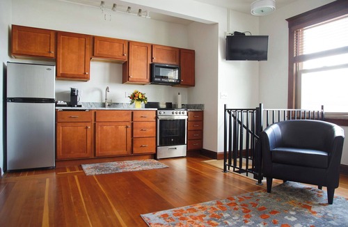 Dillon Hotel | The Andrus Hotel